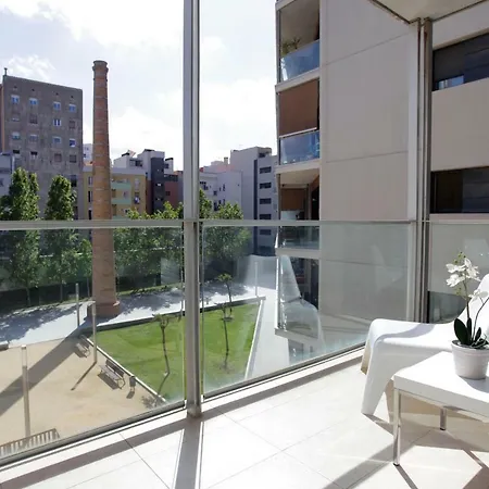 1214 - Two Bedrooms Ciutadella Apartment Barcelona