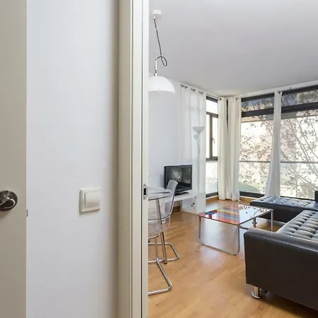 1214 - Two Bedrooms Ciutadella * Barcelona